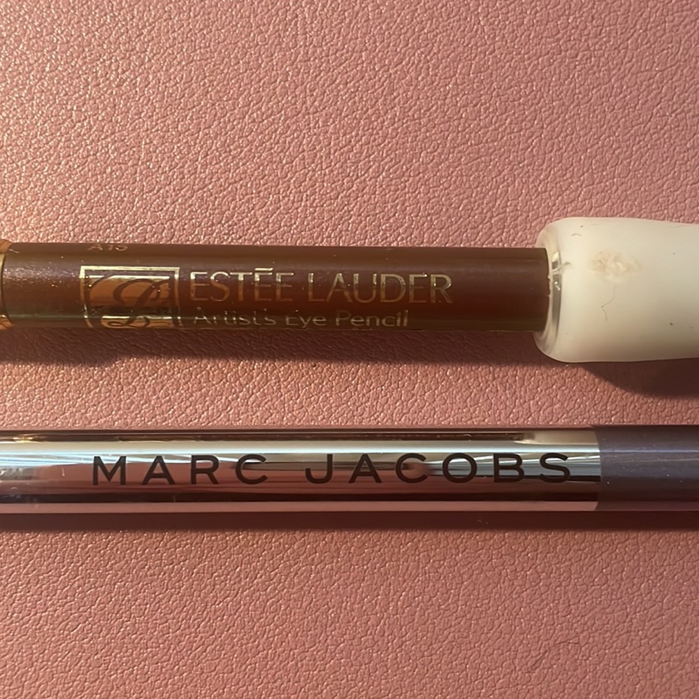 NWOT group of high end cosmetics from Bobbi Brown, Marc Jacobs, BECCA, Clinique - Picture 8 of 16